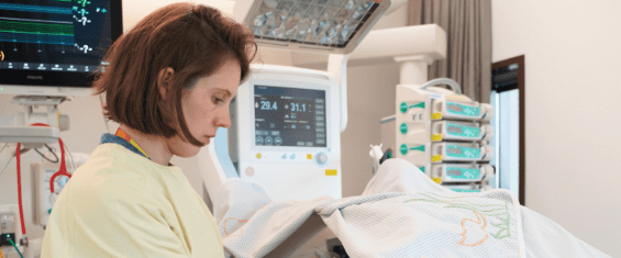 Device developed at LUMC helps premature babies breathe again during apnea